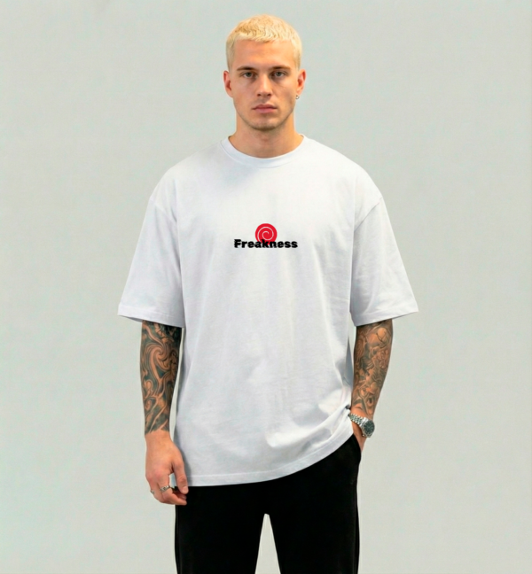 #002 - Freaknesss - Uzumaki